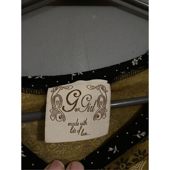 G Girl Flower Design Scoop Neck 3/4 Sleeve Top Size Medium - Picture 3 of 6